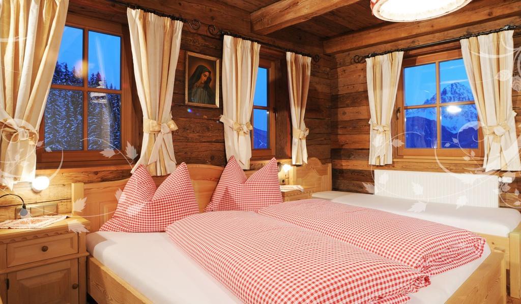 Glinzhof Mountain Natur Resort Agriturismo San Candido Quarto foto